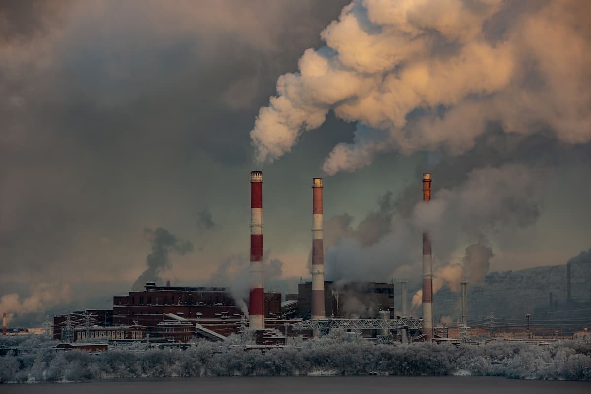 Greenhouse Gas Emissions Hit Record Highs in 2021 - Vimarsana News