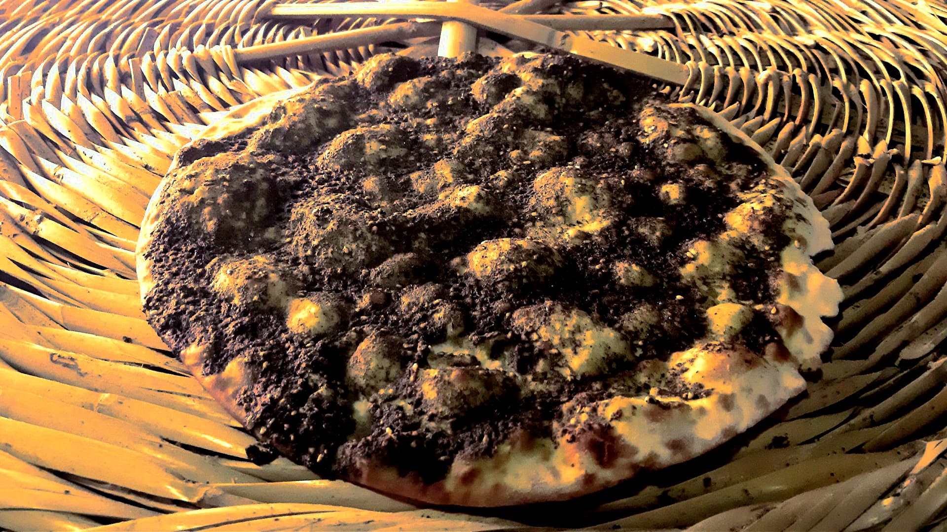 According to UNESCO, al-man’ouché differs from one bakery to the next with traditional family recipes passed down for generations. (Photo: Bernard Jabre)