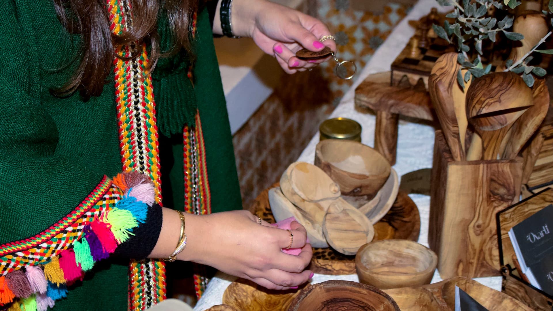 Creations crafted from olive wood by Rania Mseddi (Photo: Sfax Oleo Tour)