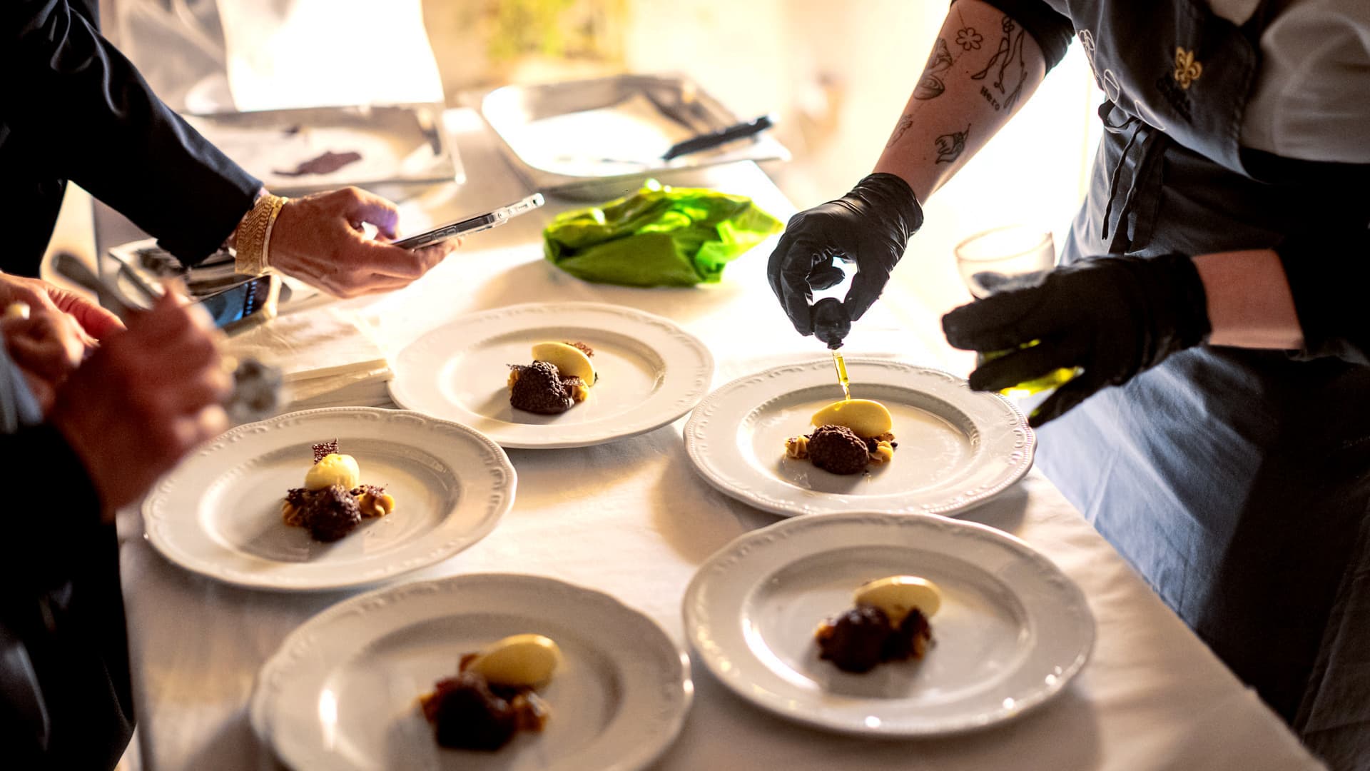 A dinner was prepared by EvooAmbassador chefs during the Umbria PDO Preview in February (Photo: Pierpaolo Metelli, Strada dell’Olio PDO Umbria archive)