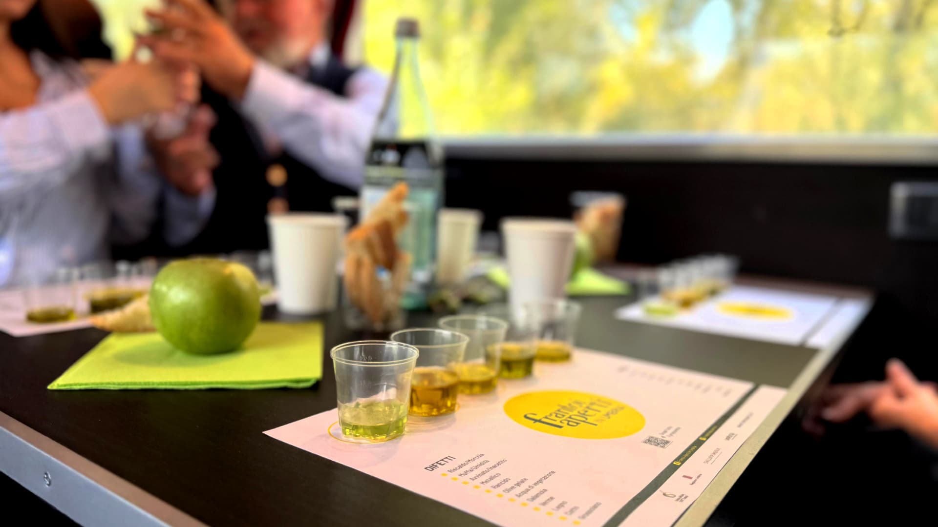 Frantoi Aperti offers olive oil tastings on tourist train (Photo by Strada dell’olio DOP Umbria)