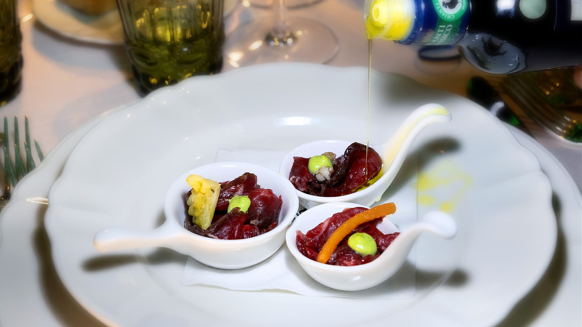 Beef Sashimi by Chef Andrea Perini (Photo by Consorzio Olio DOP Chianti Classico)