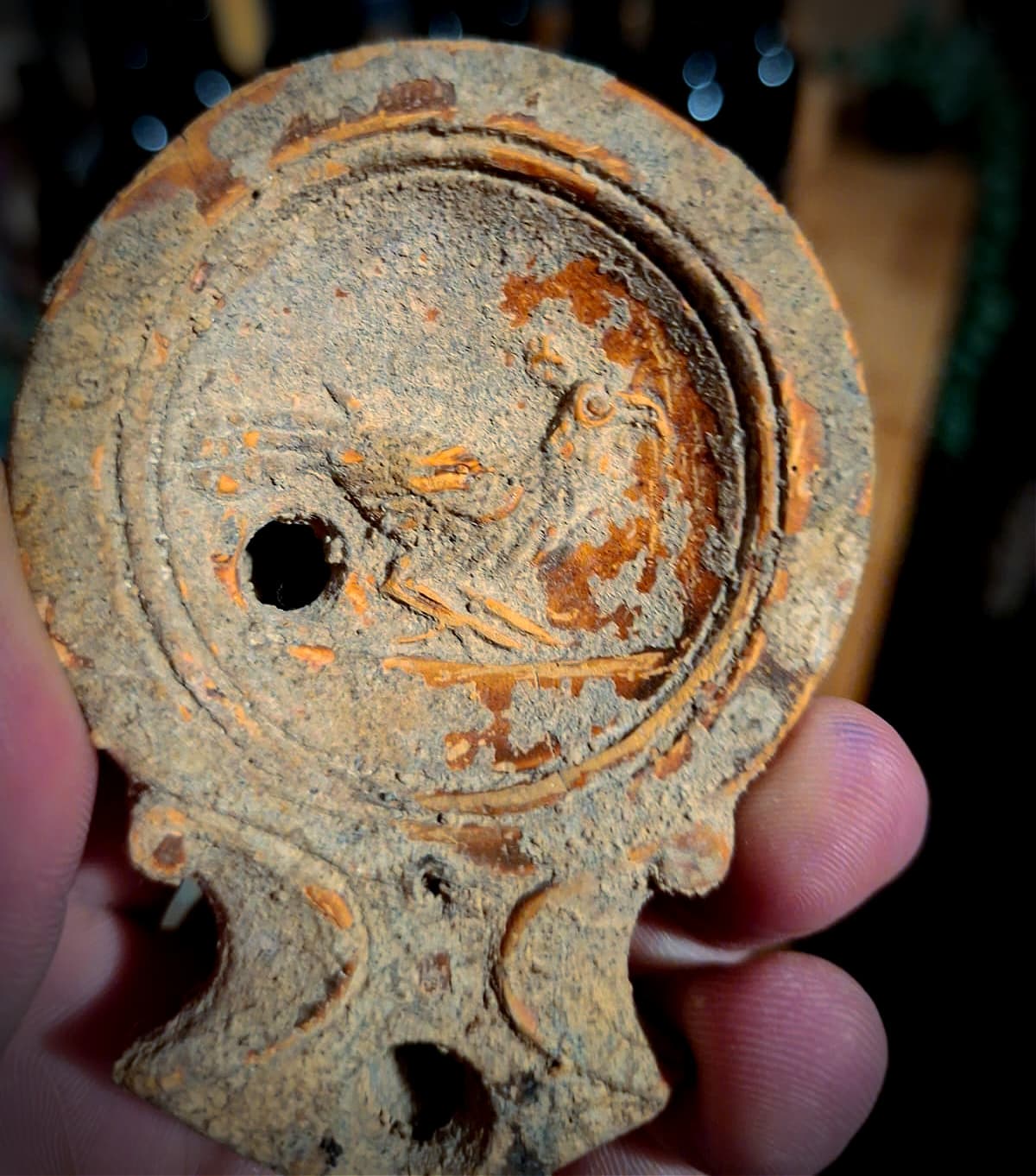 A legacy in light: This 2,000-year-old Roman ritual oil lamp was found on Adžić’s estate, demonstrating that the ‘liquid gold’ of Pakoštane has been cherished since antiquity.