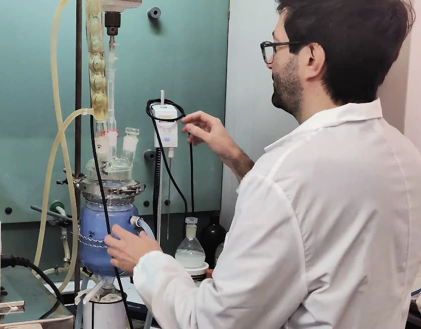 Damiano Rossi, of the University of Pisa’s Department of Civil and Industrial Engineering, during laboratory activities for the research that turned waste cooking oil into innovative materials.