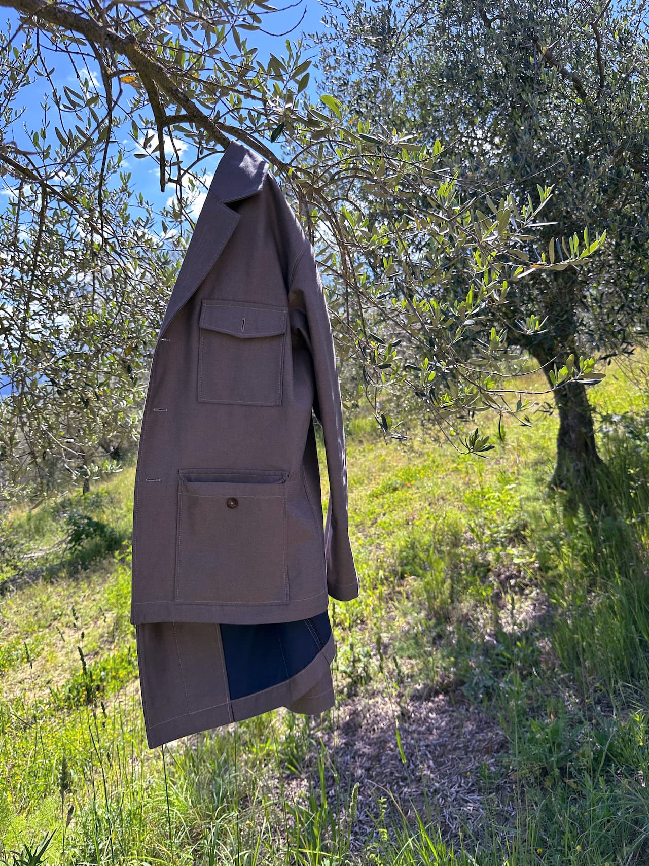 For his Verde su misura project, Mario Iannetta reinterpreted an early-1900s work jacket, upcycling it with recycled denim. (Photo by Federica Terriaca)