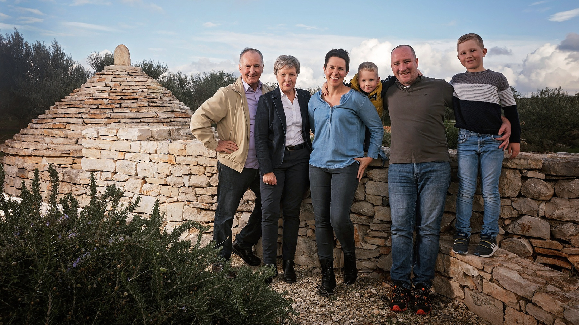 Members of the Puhar O’Grady family at the Brist estate near Vodnjan, in southern Istria, where the producer combines olive cultivation, sensory education and rural hospitality to offer visitors an immersive oleotourism experience. (Photo: Marina Ćosić Trbara)