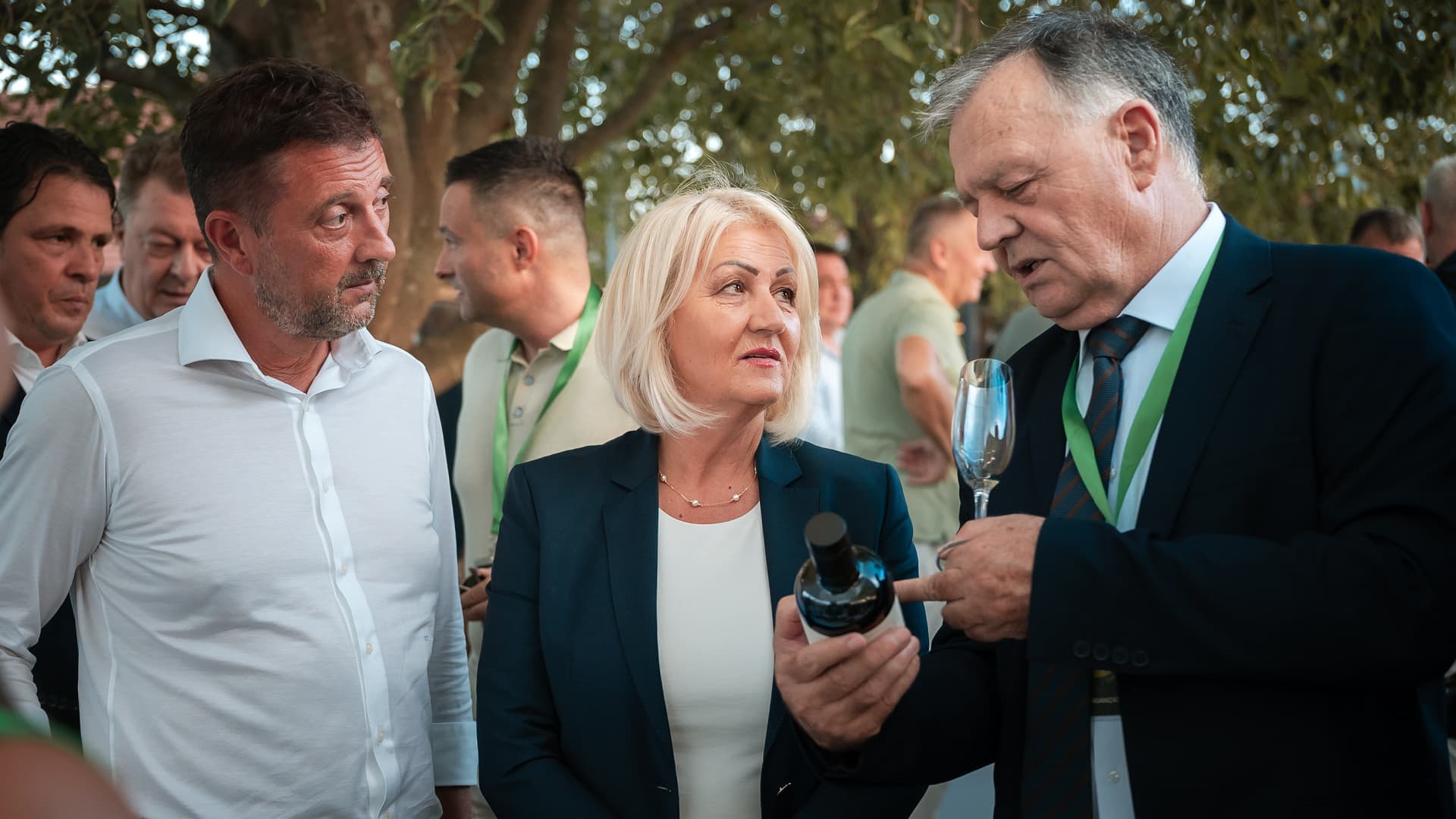 Gosti se okupljaju uoči otvaranja Herz Olive Festa, koji se održava pod pokroviteljstvom Borjane Krišto, predsjednice Vijeća ministara Bosne i Hercegovine.